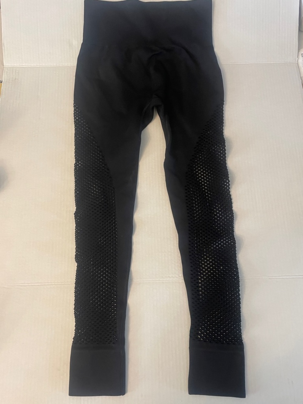 Ivy Park - Fishnet Seamless Ankle Black Leggings S/M - Picture 3 of 6